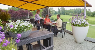 Terras bij Golfclub Kromme Rijn