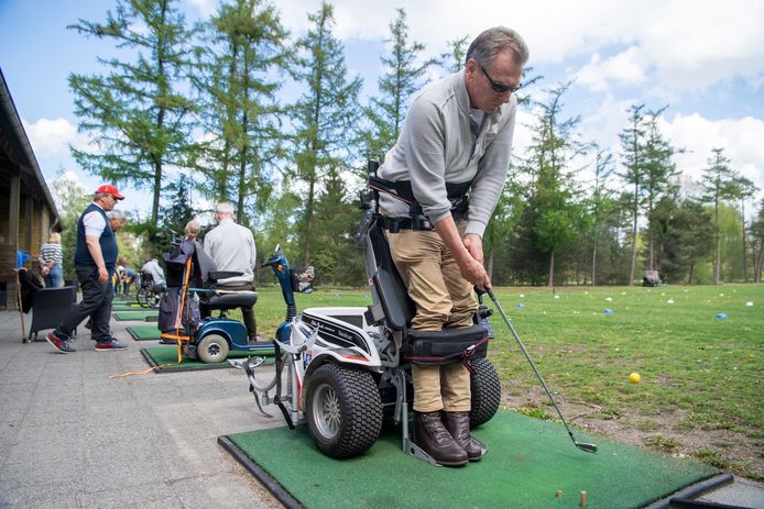 Jan Dunnewind de diagnose MS - golft bij Hooge Graven - paragolfer